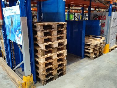 Aligneur de palettes logistique