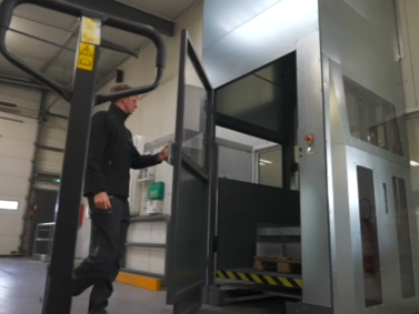 Monte-charge Kompact